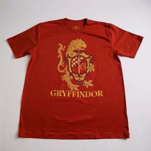 Harry Potter Mens Sz Large TShirt Gryffindor Unisex Magic Play Universal Studios - Picture 1 of 9